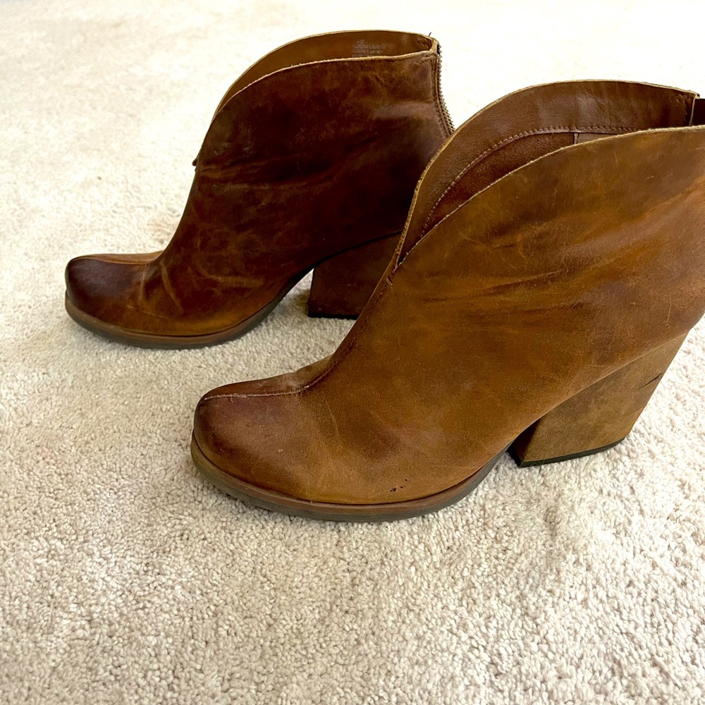 Korks Brown Leather Booties Size 10